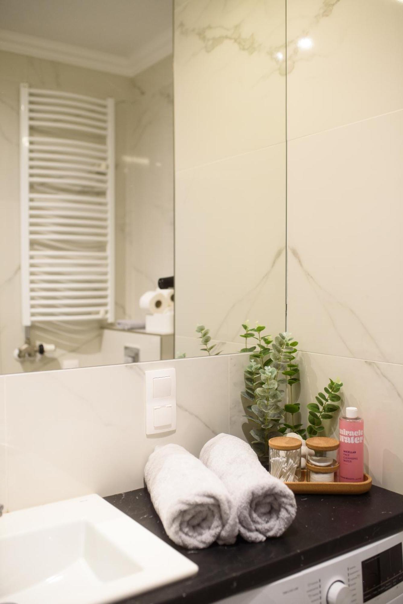 Apartament Wroclawska View Красков Екстериор снимка